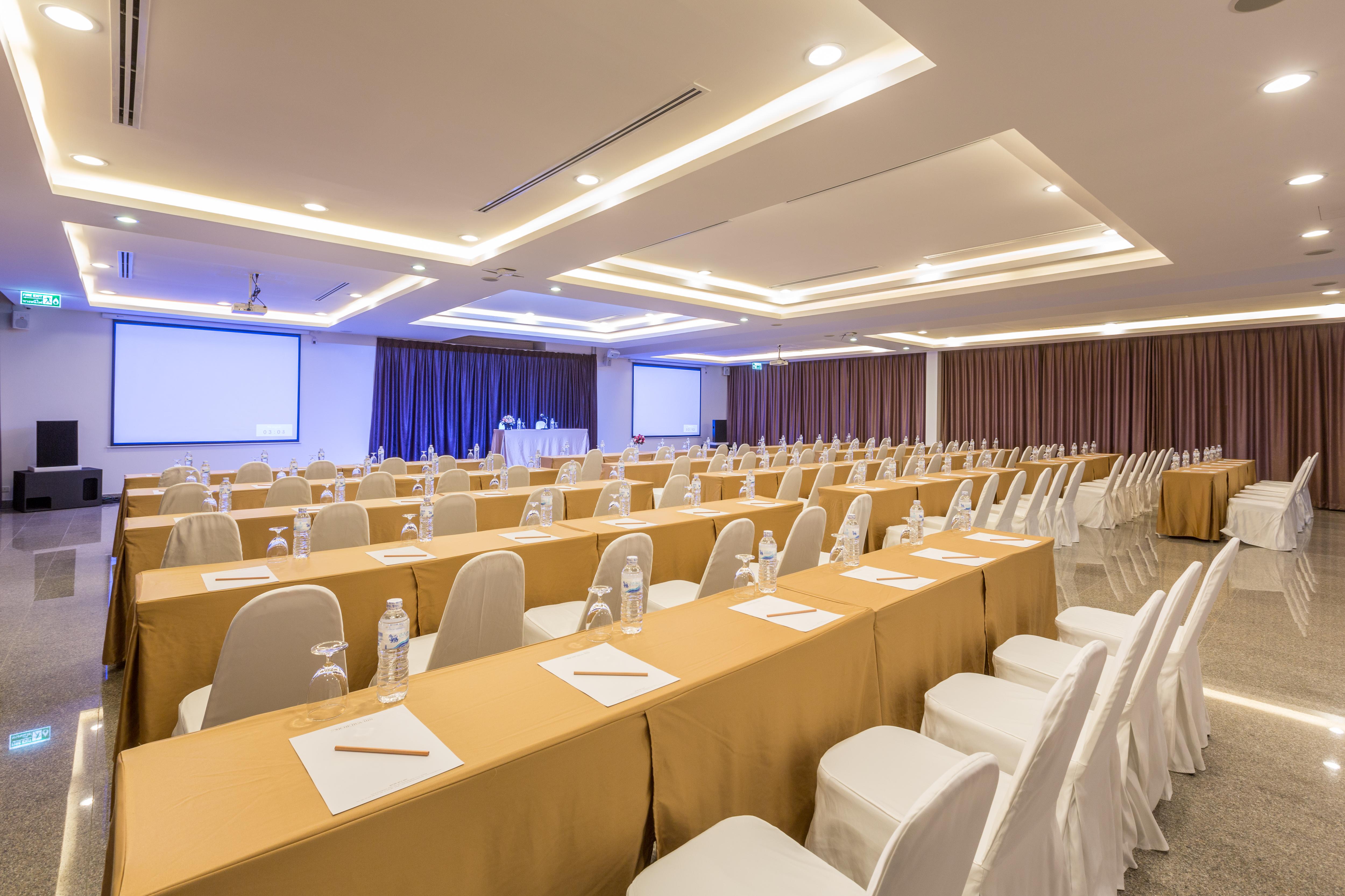 Riche Hua Hin Hotel - Sha Plus Luaran gambar